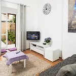 Dora Apartamento
